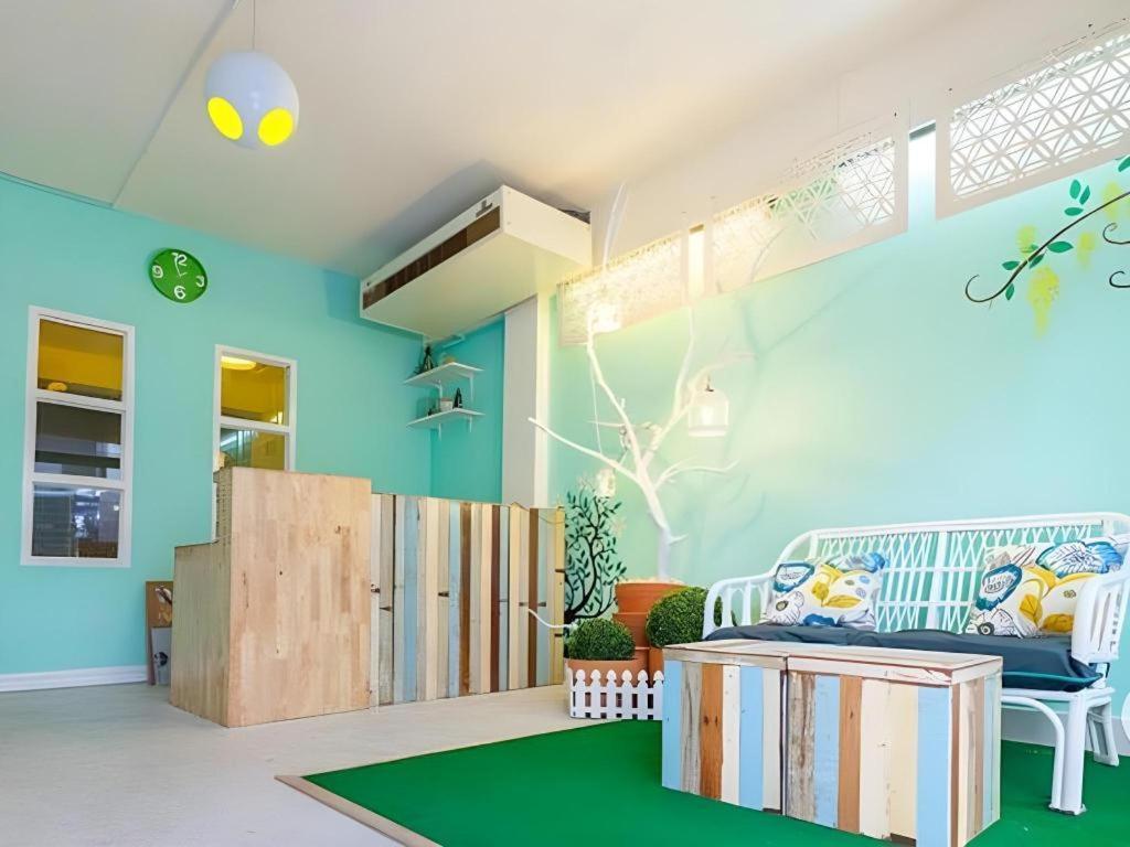 Kamin Bird Hostel Bangkok Exteriör bild