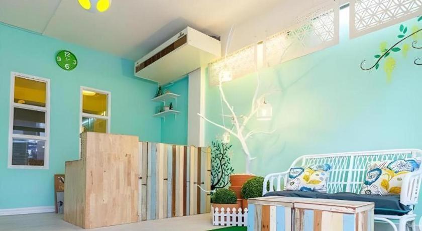 Kamin Bird Hostel Bangkok Exteriör bild