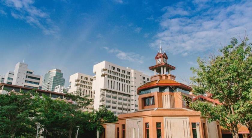 Kamin Bird Hostel Bangkok Exteriör bild
